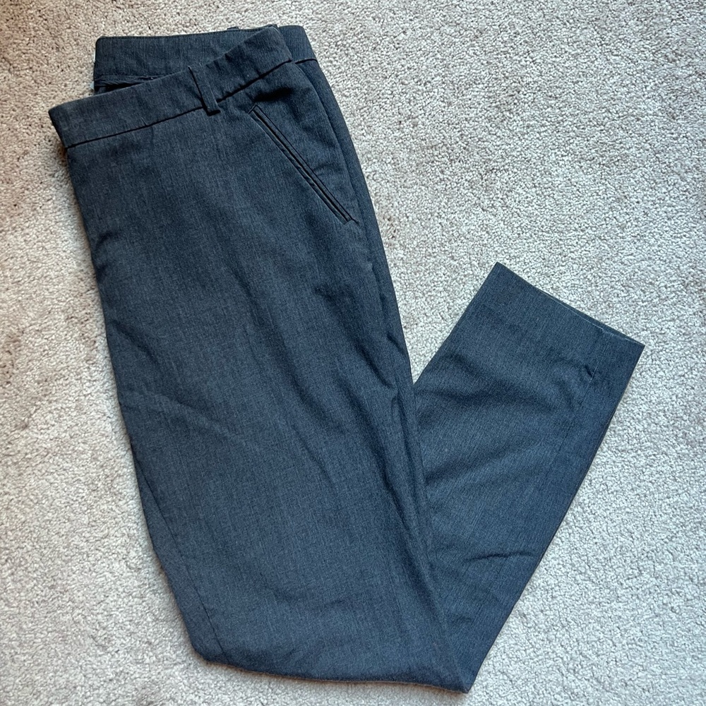 Women’s Gray capri pants